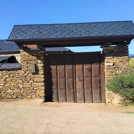 Felicitas En La Casa De Cobos, Ribeira Sacra