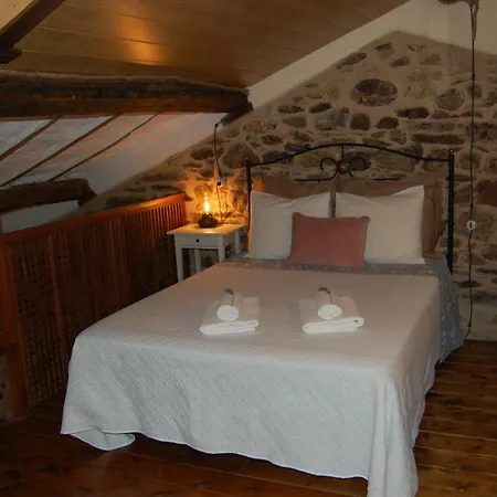 Felicitas En La Casa De Cobos, Ribeira Sacra * Puebla Del Brollon